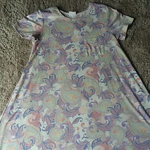 Lularoe Medium Paisley Carly